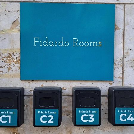 Fidardo Rooms โมโนโปลี ภายนอก รูปภาพ
