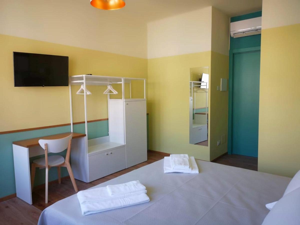 Fidardo Rooms โมโนโปลี ภายนอก รูปภาพ