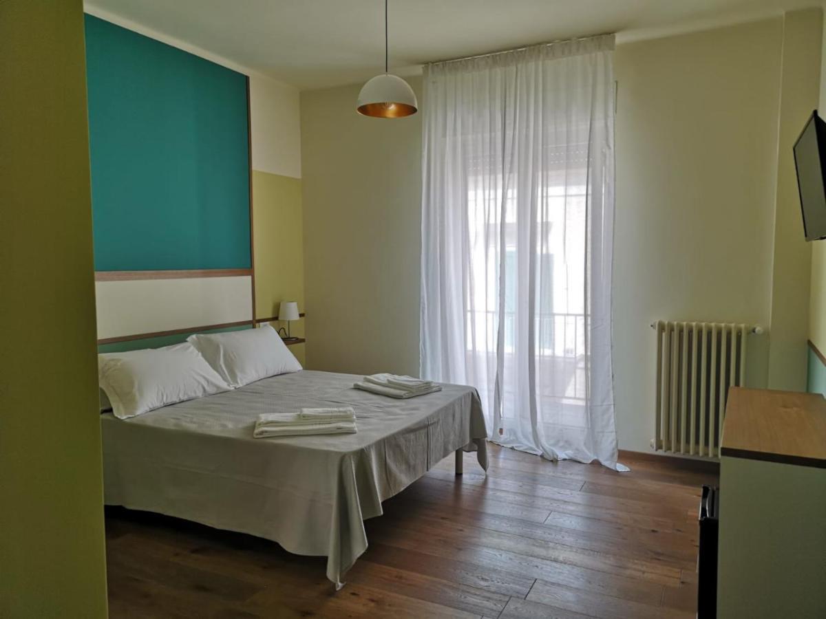 Fidardo Rooms โมโนโปลี ภายนอก รูปภาพ