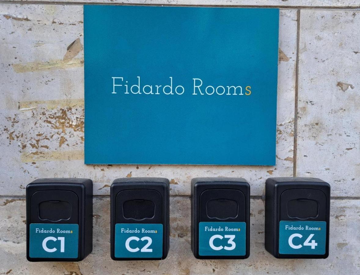 Fidardo Rooms โมโนโปลี ภายนอก รูปภาพ